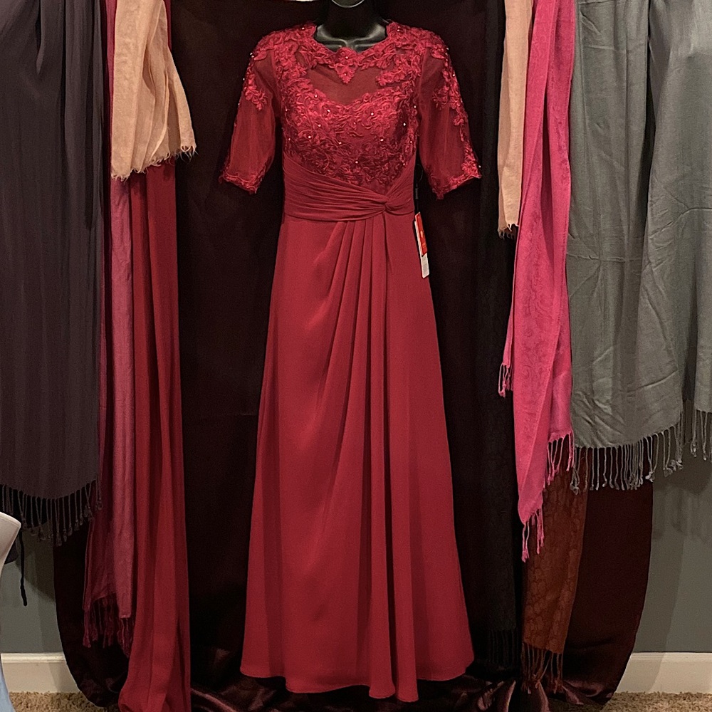 Maroon MOTB/G formal dress